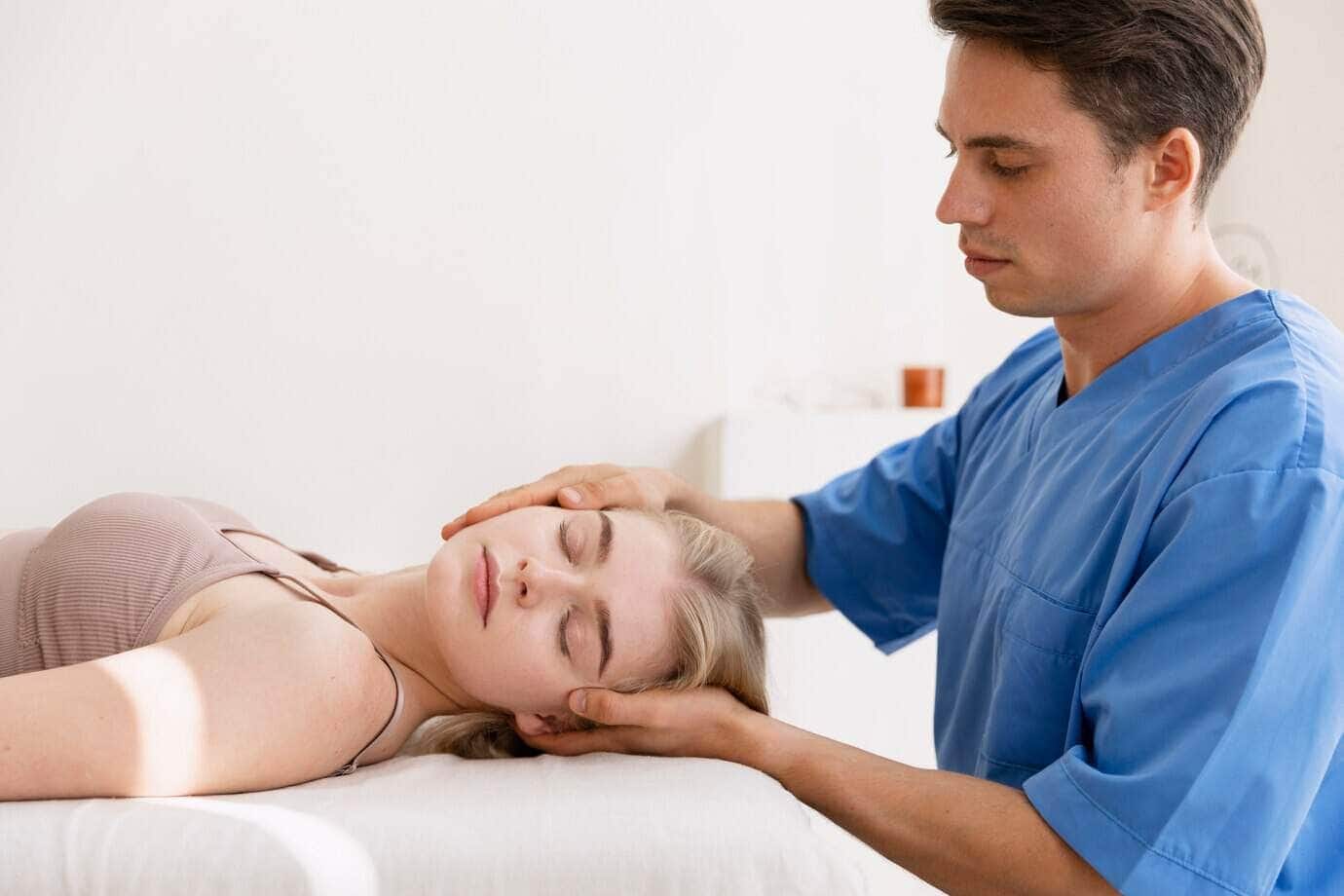 nurse-with-patient-osteopathy-session_23-2149146138.jpg